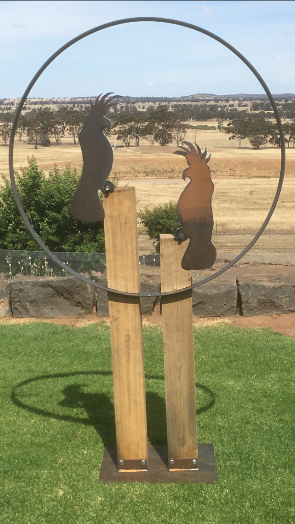 2 Cockatoos